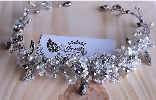 TIARA ANA